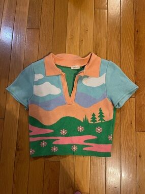 Nature landscape print cropped collared top